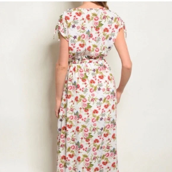 V-NECK HI-LOW FLORAL DRESS - Picture 2 of 3